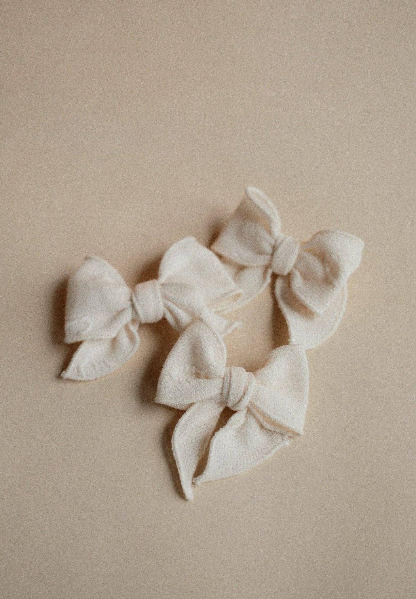 Beatrice Dog Bow