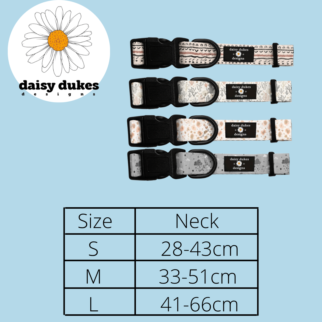 Collar ajustable de tela con parche de cactus para perros