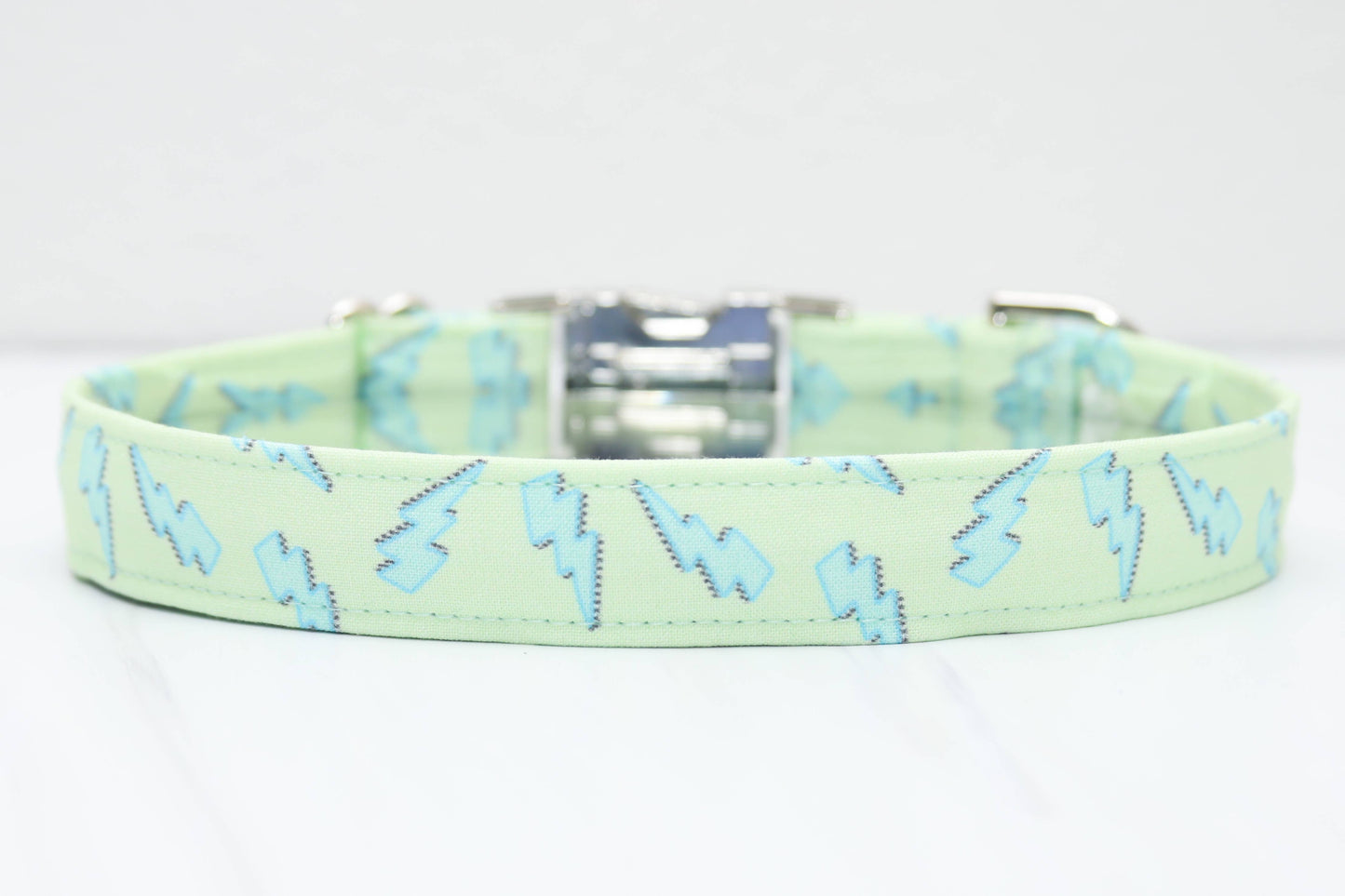 Retro Lightning Bolt Dog Collar