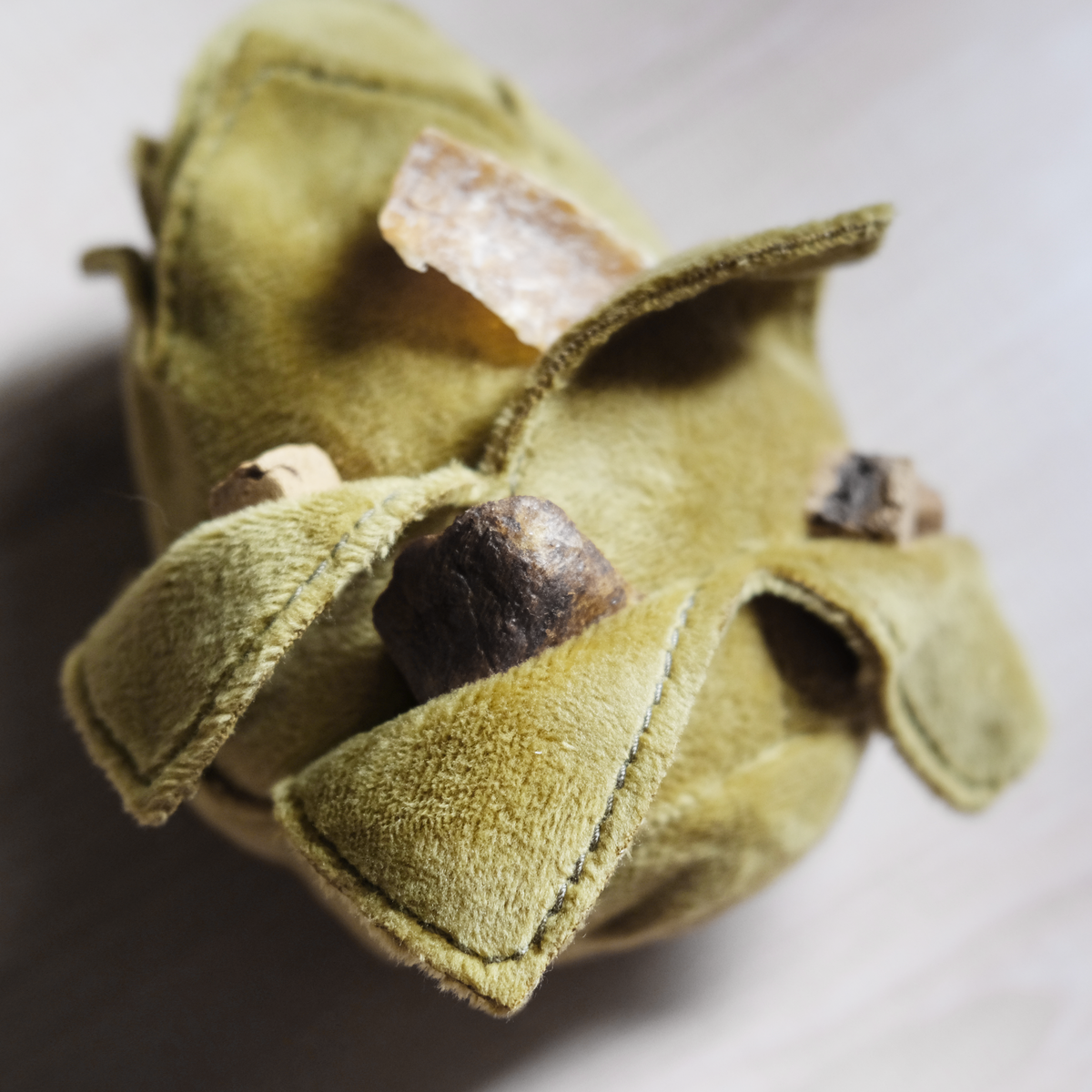 Aritichoke Enrichment Dog Toy