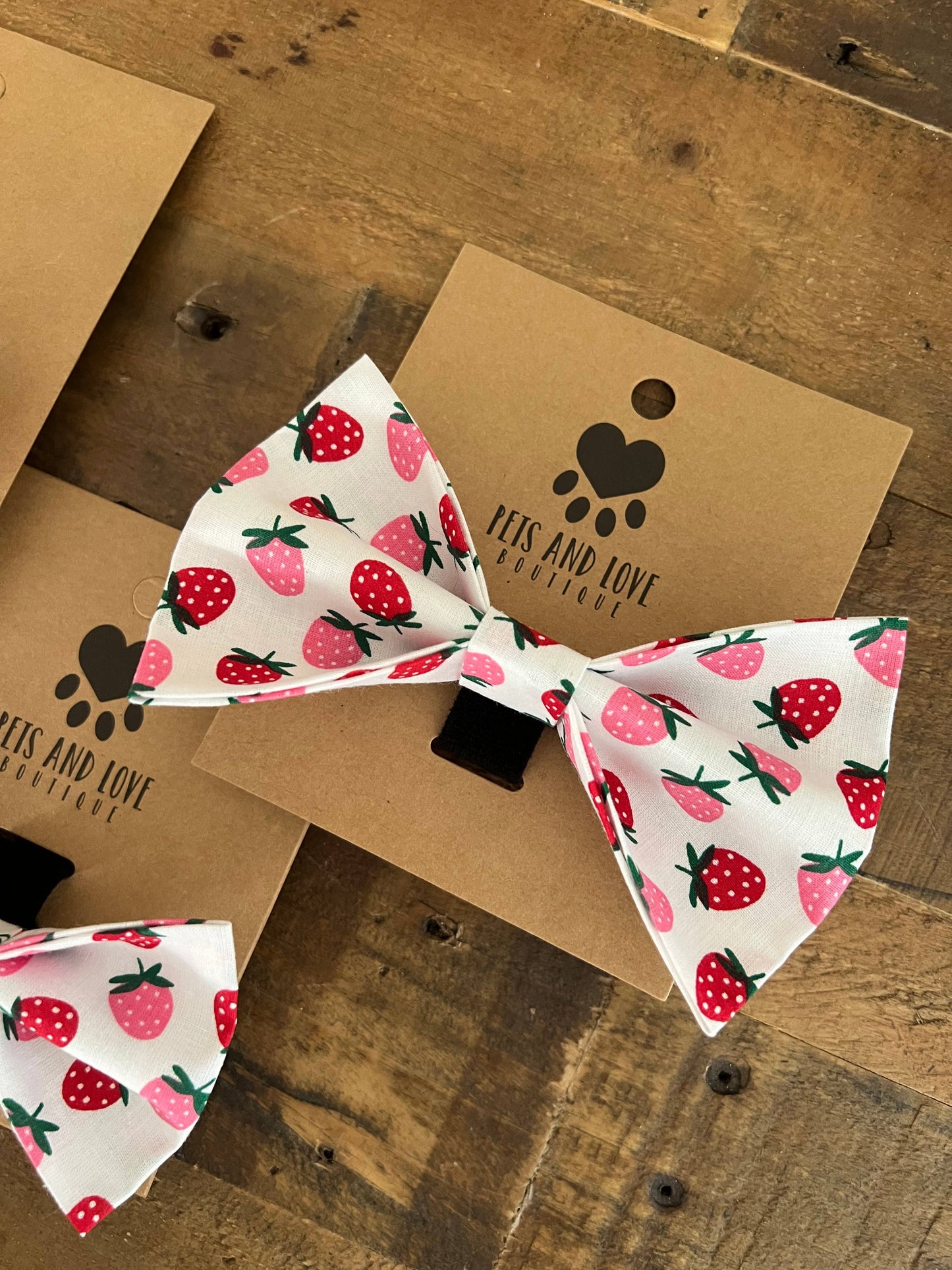 Strawberries Dog Collar Bow