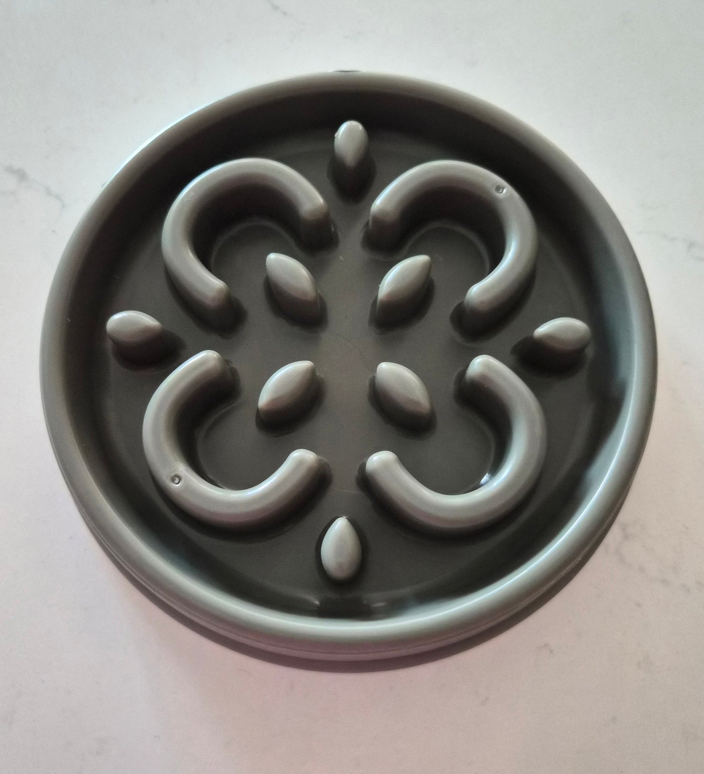 Medallion Slow Feeder Bowl - Grey