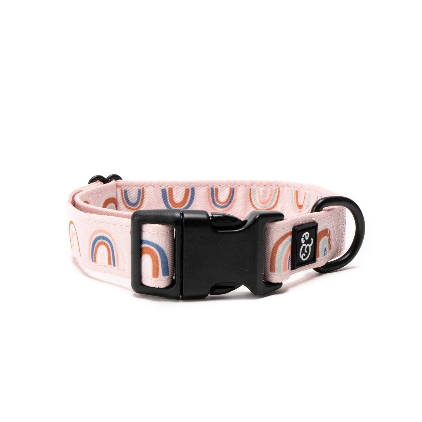 El collar en las nubes