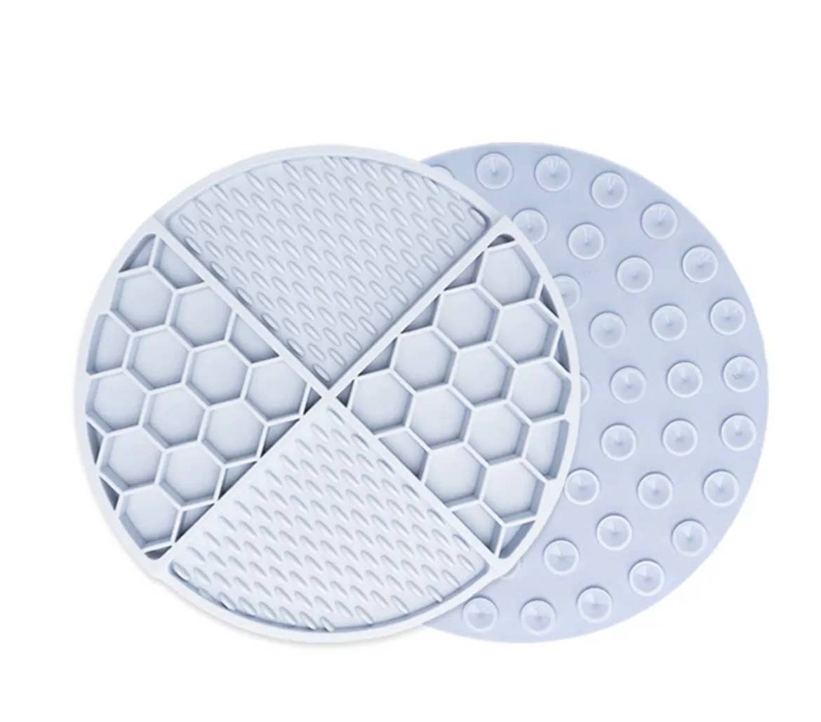 Circle Lick Mat For Dogs - Assorted Colors