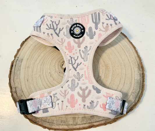 Arnés ajustable para perros con diseño de cactus