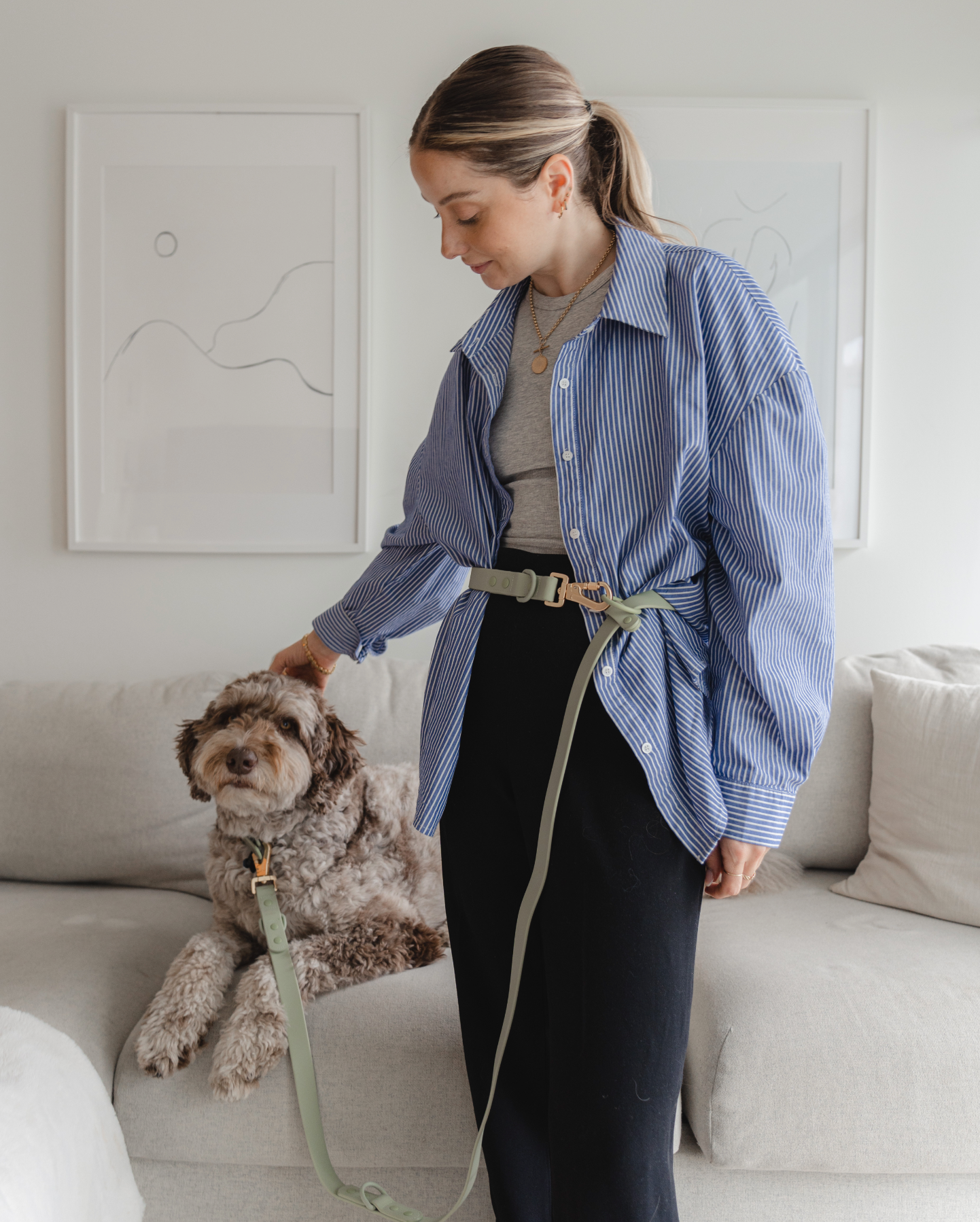 Hands Free Leash in Sage Green 8"