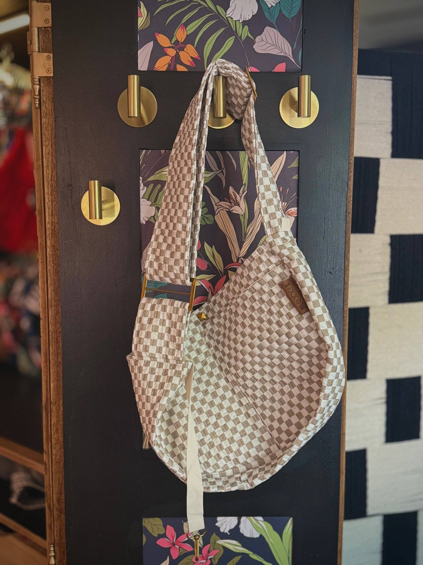 Pet Sling Carrier: White and Tan