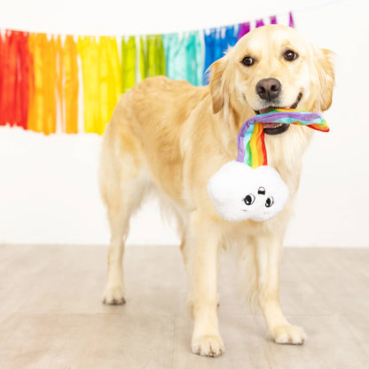 Cabeza de peluche para perro en las nubes