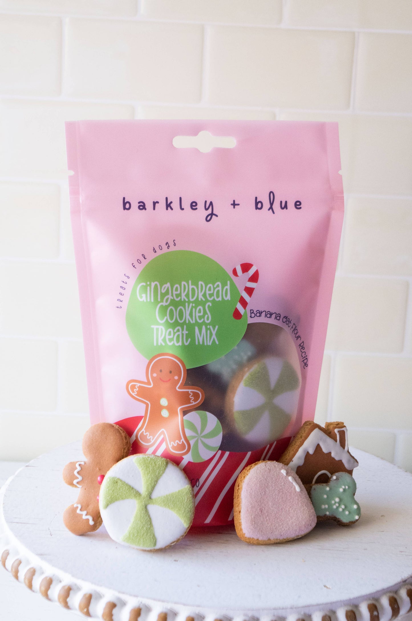 Gingerbread Cookies Dog Treat Mix