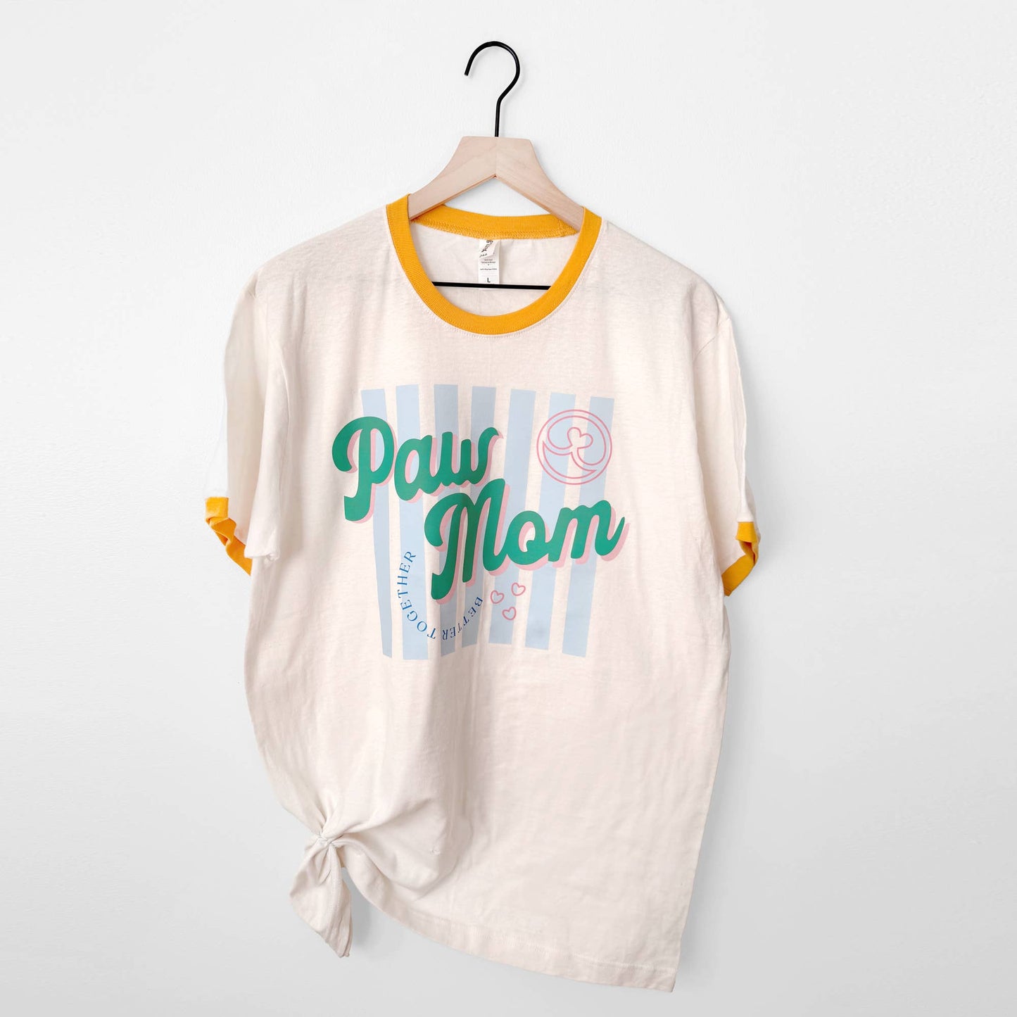 Paw Mom Retro T-Shirt