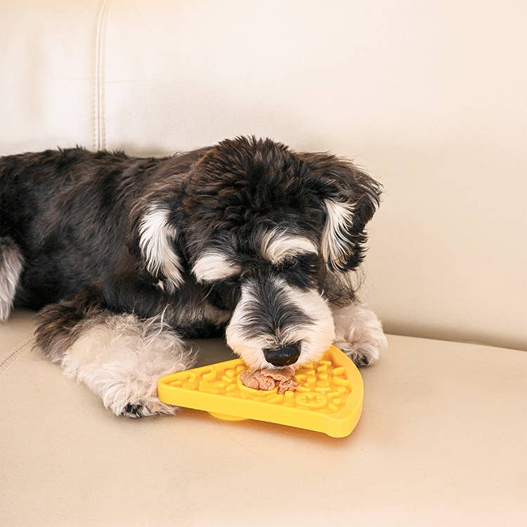 HugSmart Pet - Dog Bowl Pet lick mat Pizza Slow Feeder