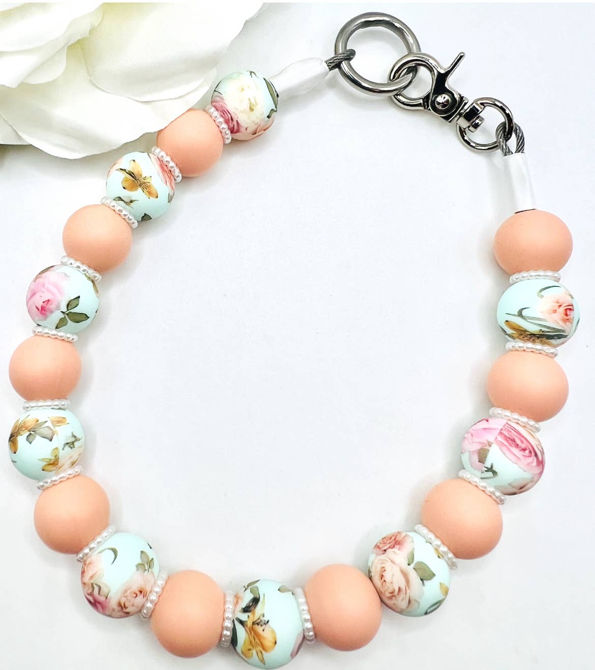 1930's Posies Beaded Dog Collar Necklace