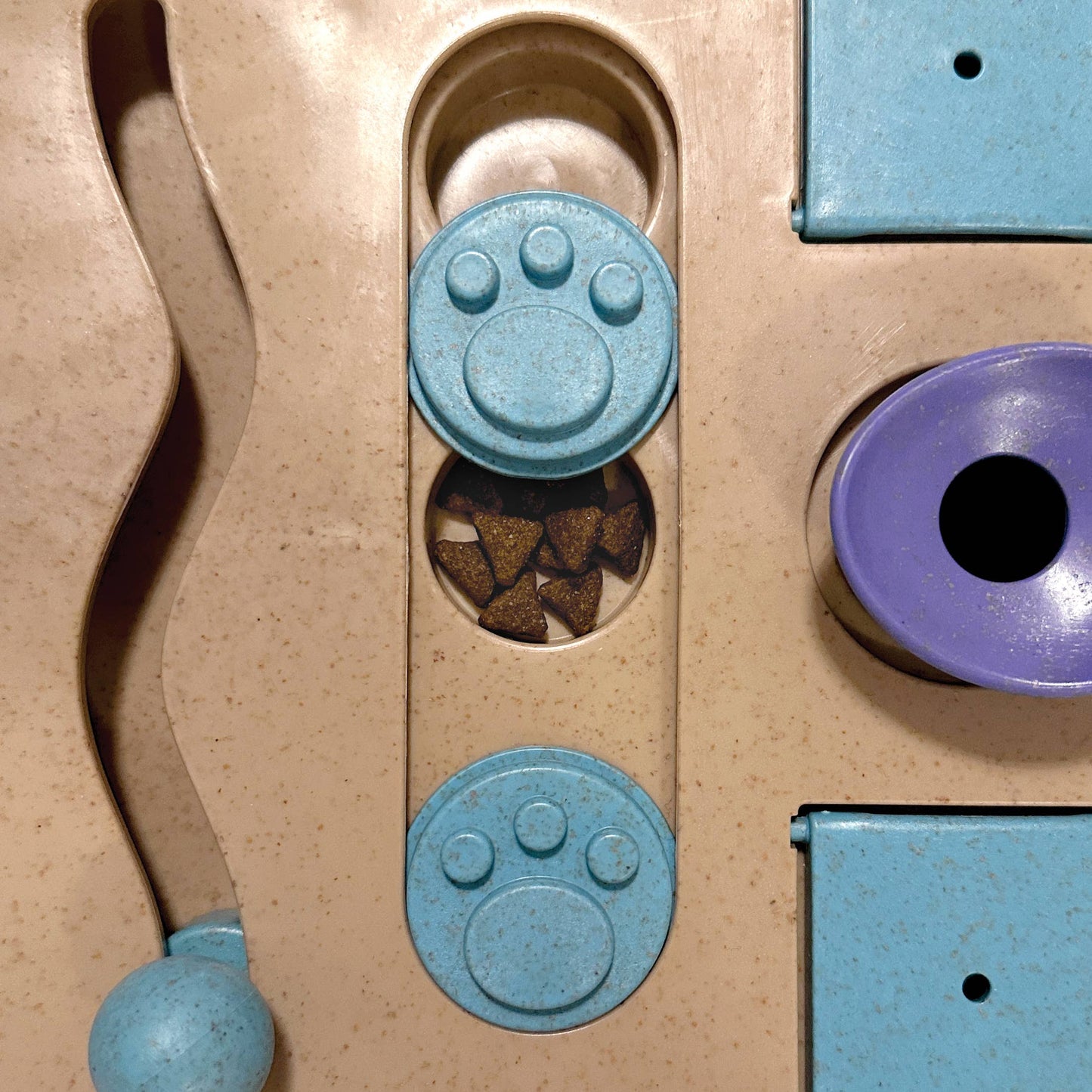 Hide 'n Seek Multi-Play Busy Board Puzzle Toy