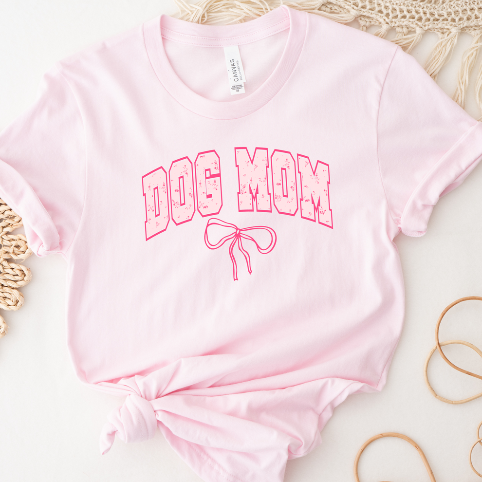 Camiseta para mamá perruna con lazo rosa