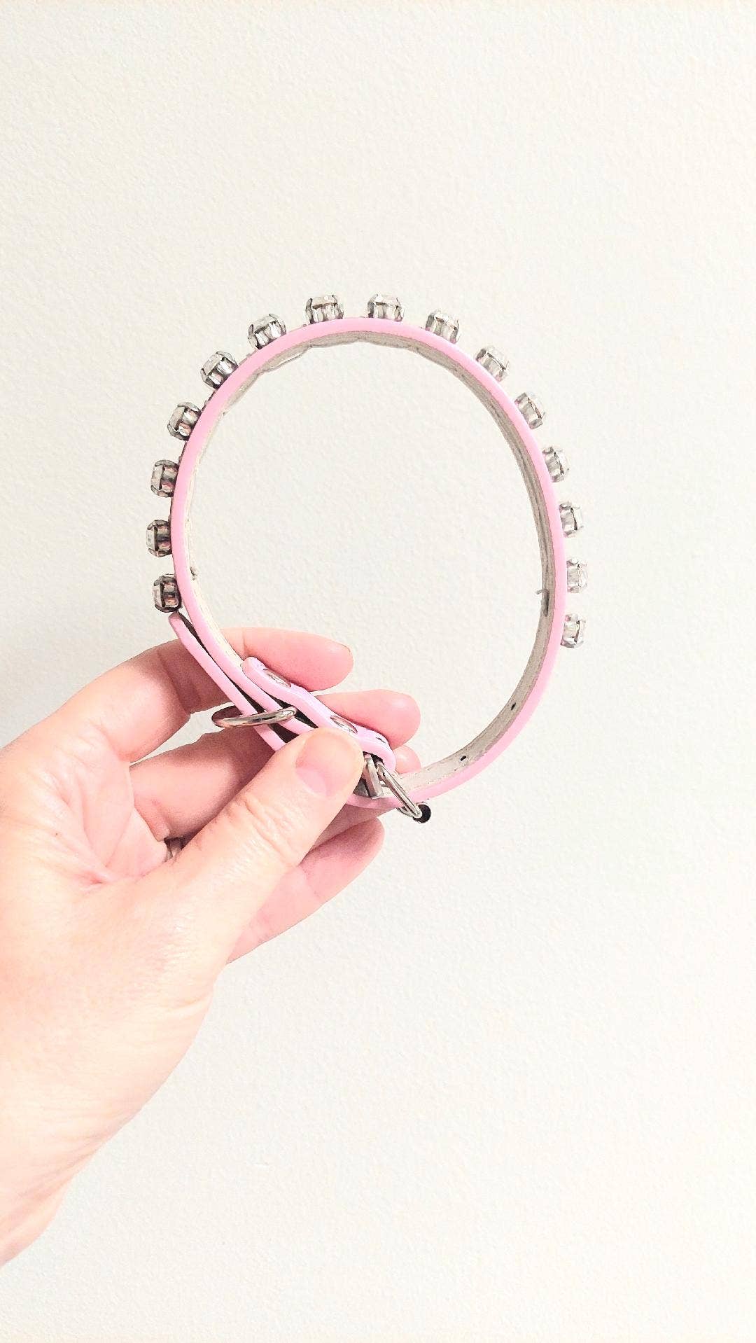 Pink Leatherette Collar With Crystal Diamonds