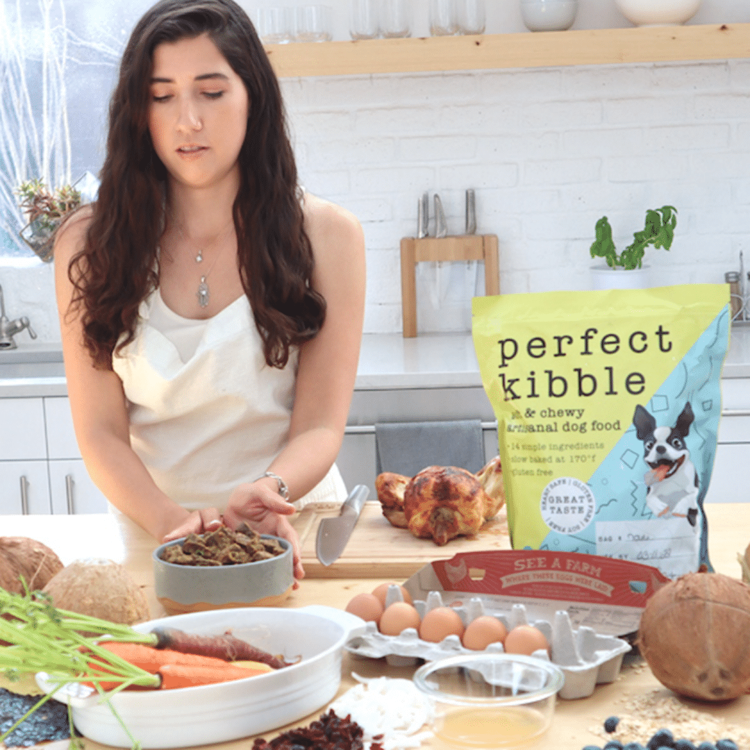 Comida para perros Perfect Kibble, deshidratada al aire: carne de res asada / Bolsa completa (3,5 lb)